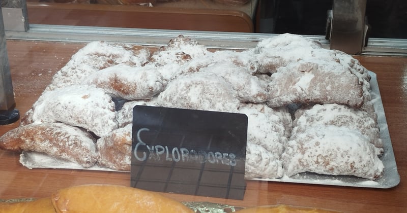 25 idées de décoration de vitrine de boulangerie qui attirent l'œil