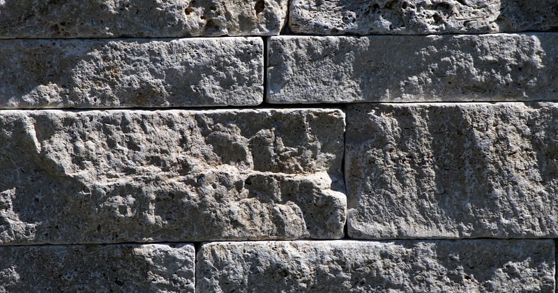 Réparation mur avant peinture : les étapes pour un résultat impeccable