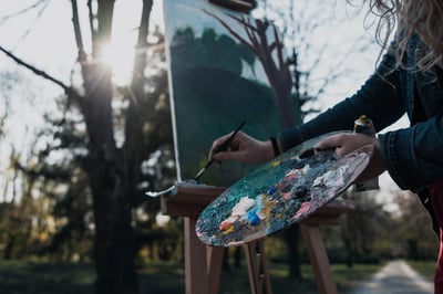 Aménager un petit balcon avec des palettes recyclées : 15 idées géniales 2026